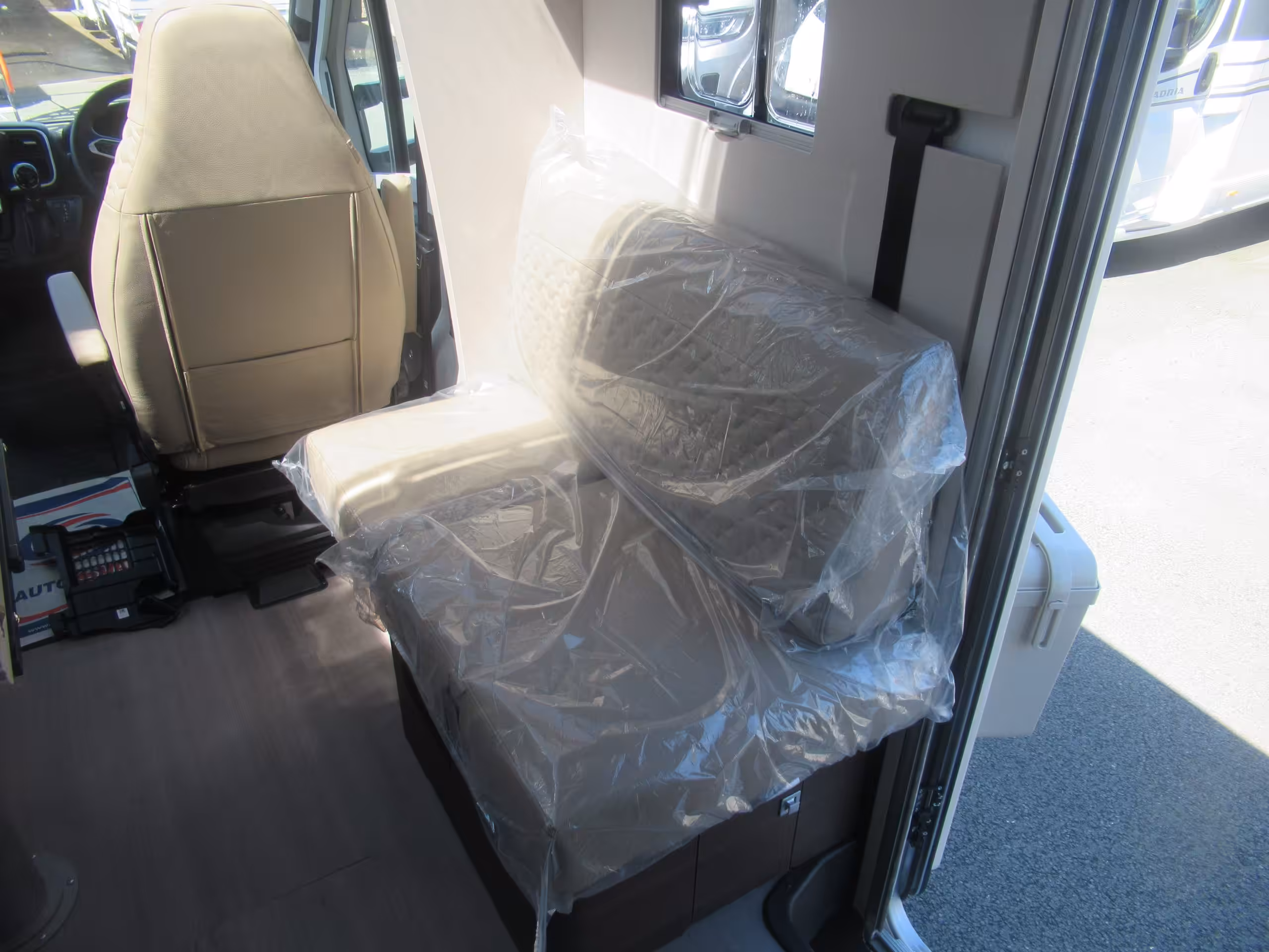 Adria Coral Supreme 670 DL AR G 21