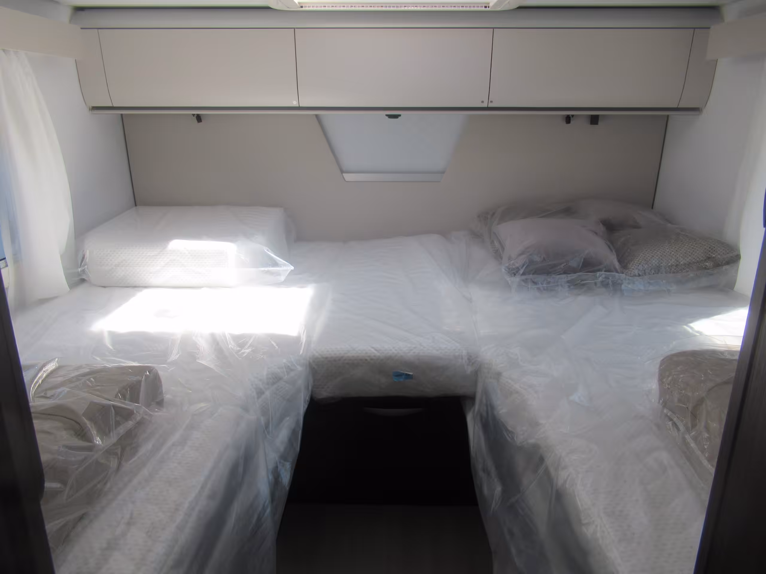 Adria Coral Supreme 670 DL AR G 36