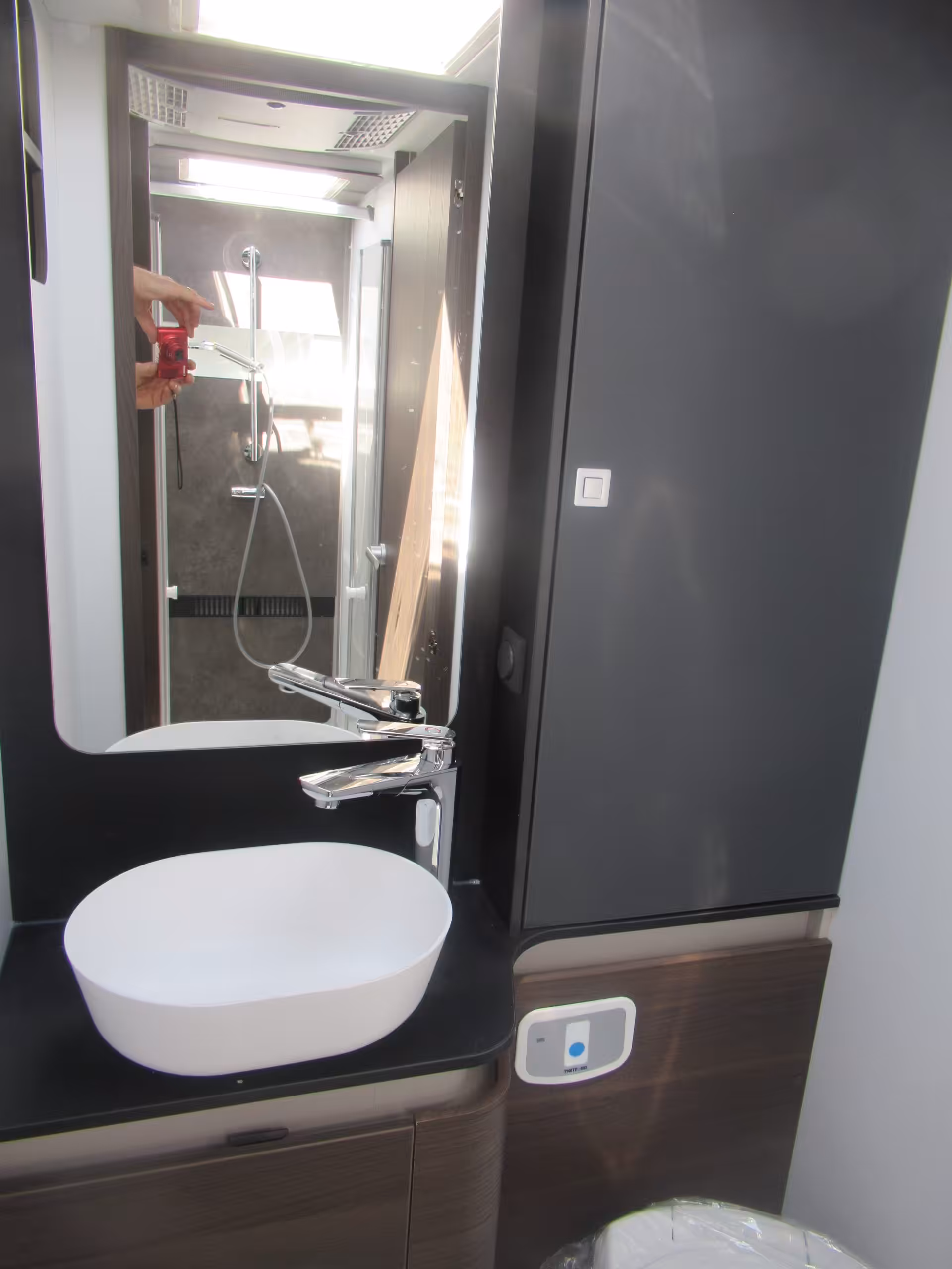 Adria Coral Supreme 670 DL AR G 41
