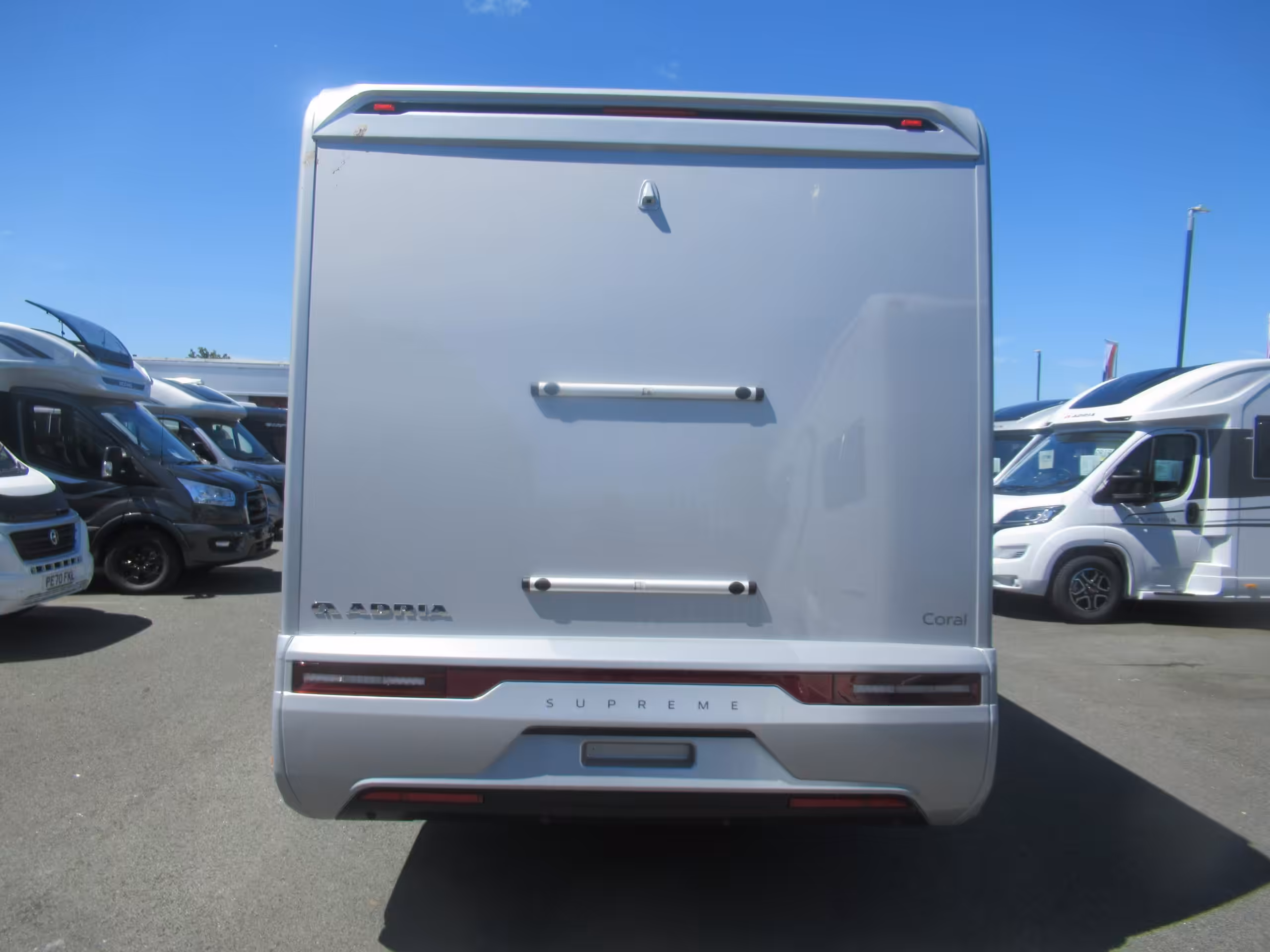 Adria Coral Supreme 670 DL AR G 6