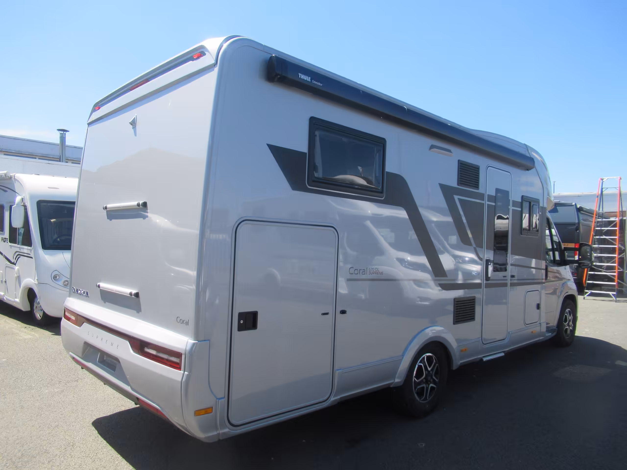 Adria Coral Supreme 670 DL AR G 7