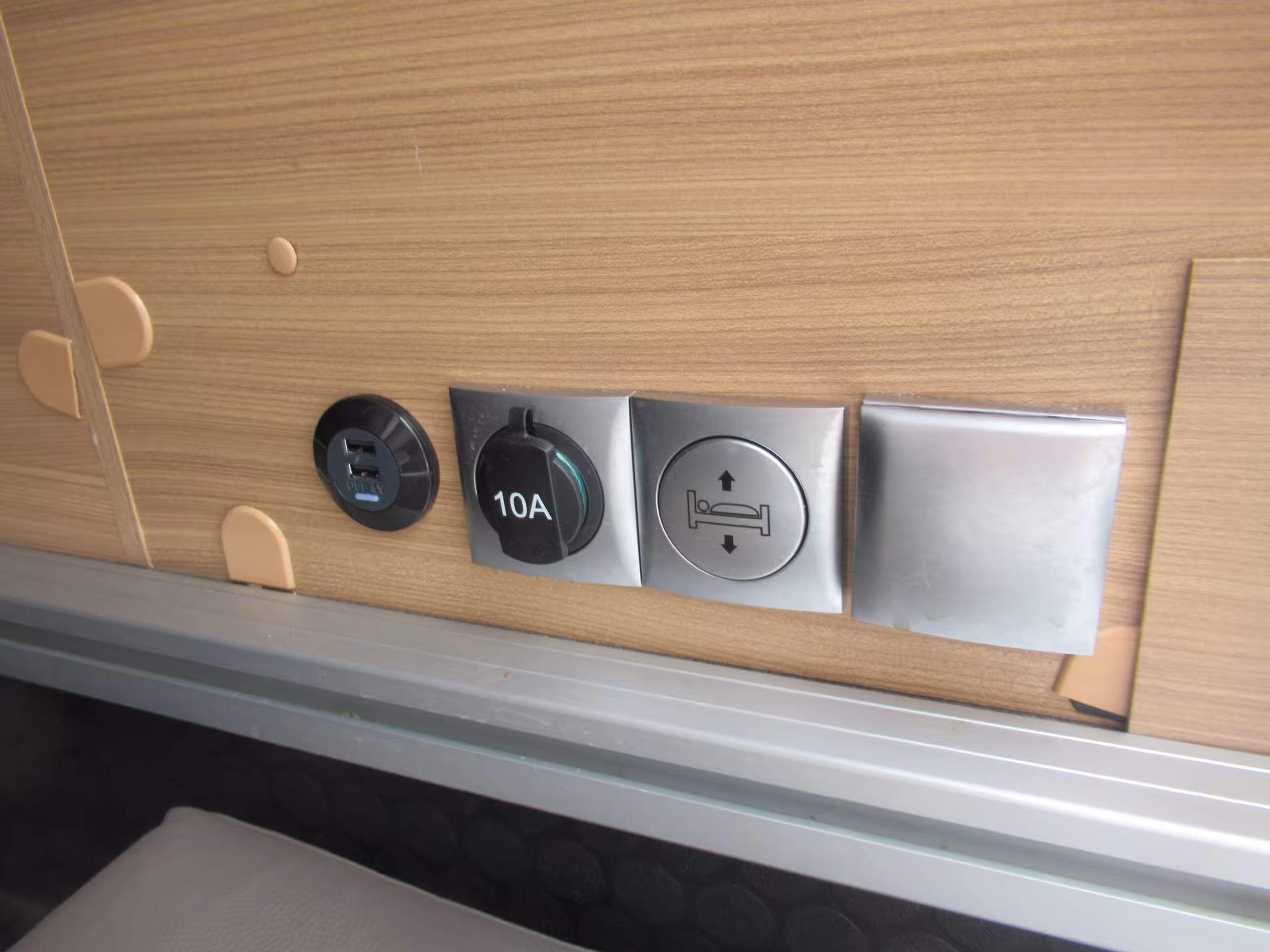Adria Matrix 670 Supreme 11