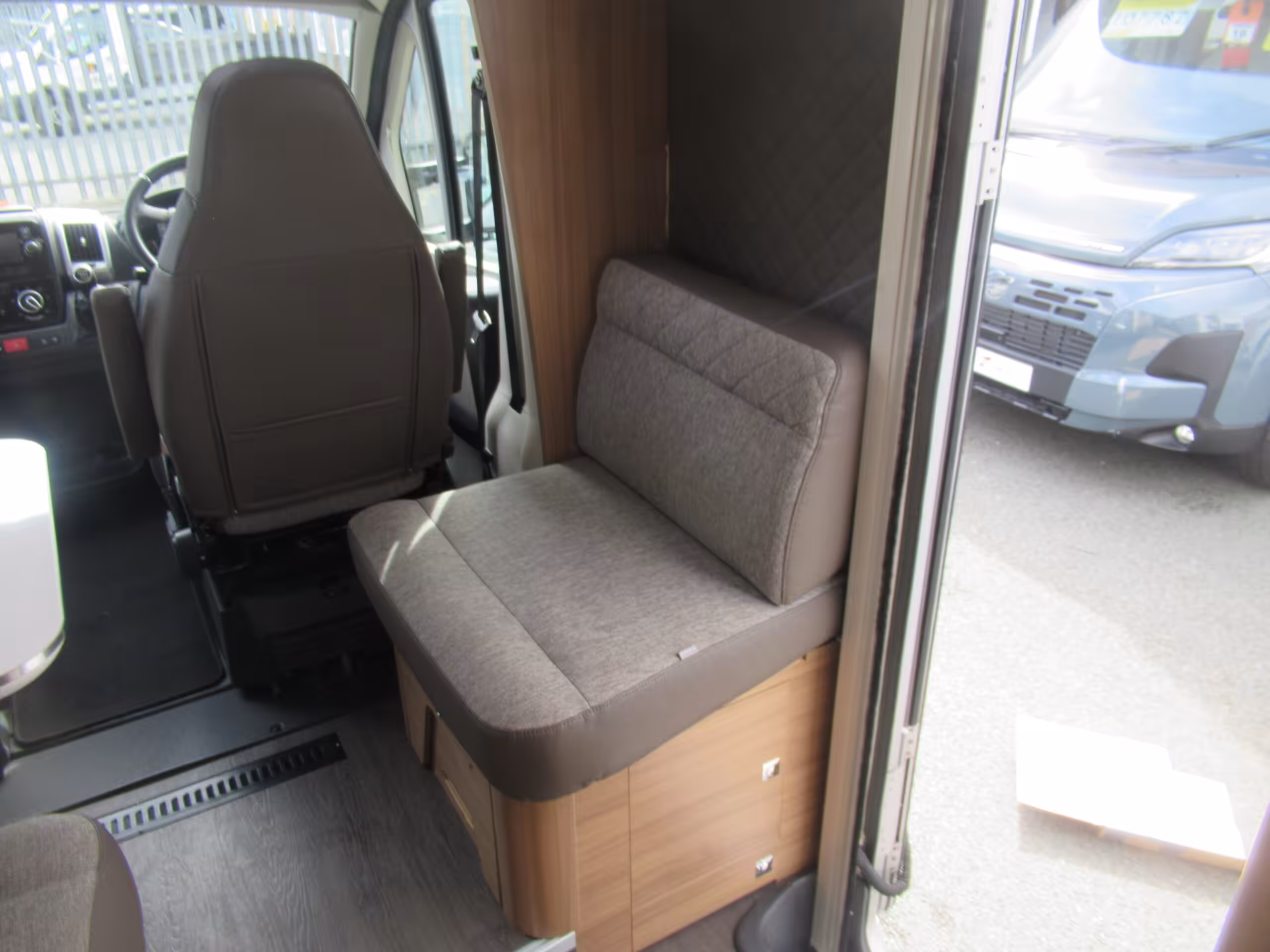 Adria Matrix 670 Supreme 23