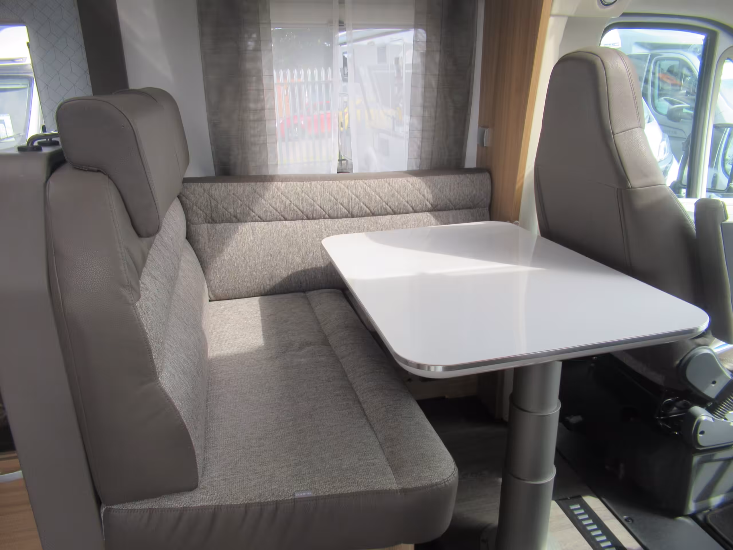 Adria Matrix 670 Supreme 24