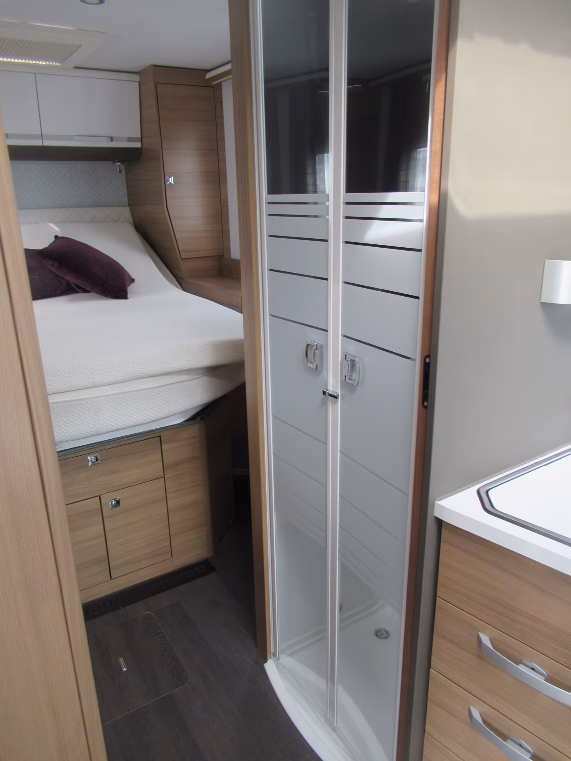 Adria Matrix 670 Supreme 32