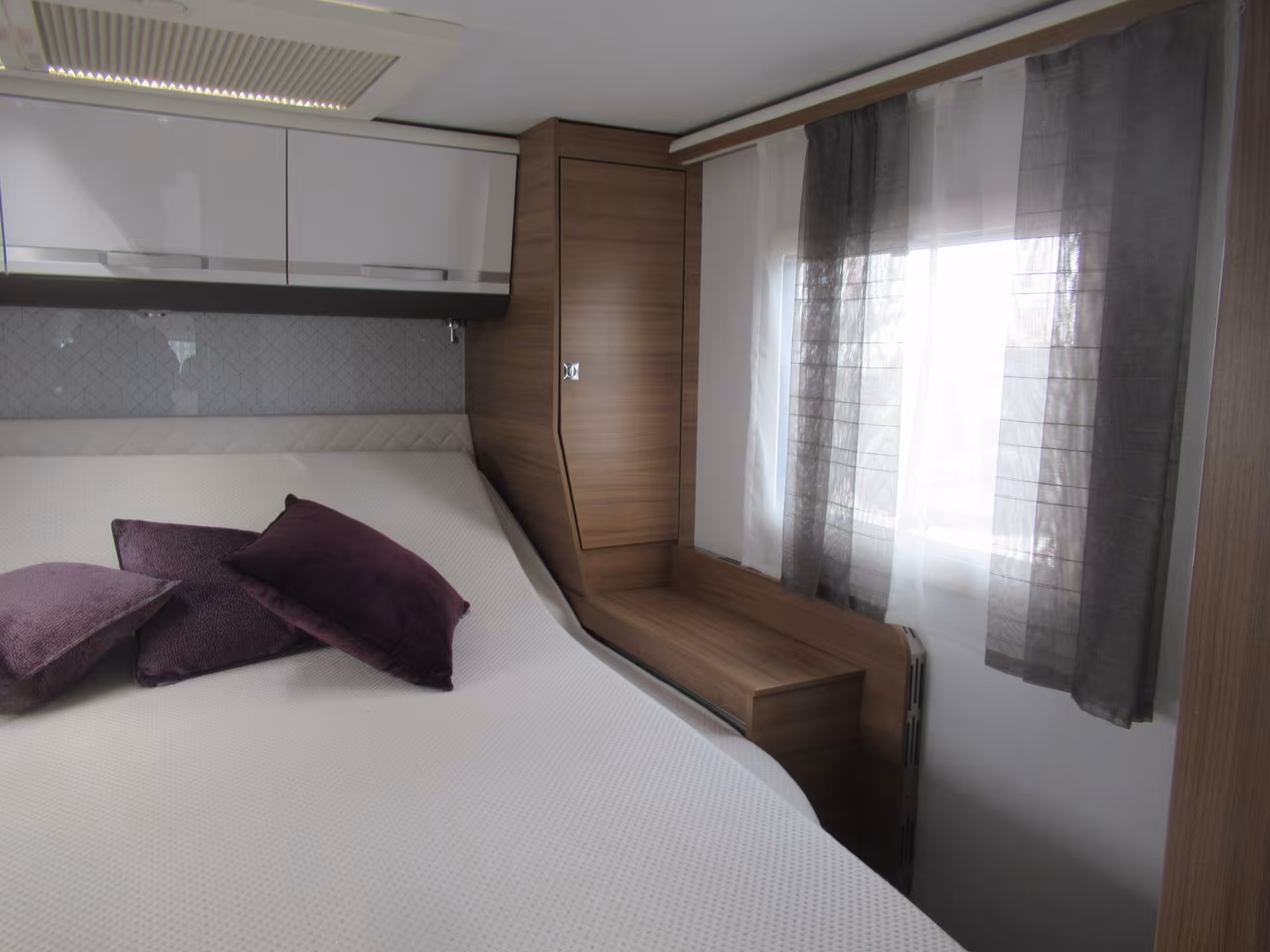 Adria Matrix 670 Supreme 34