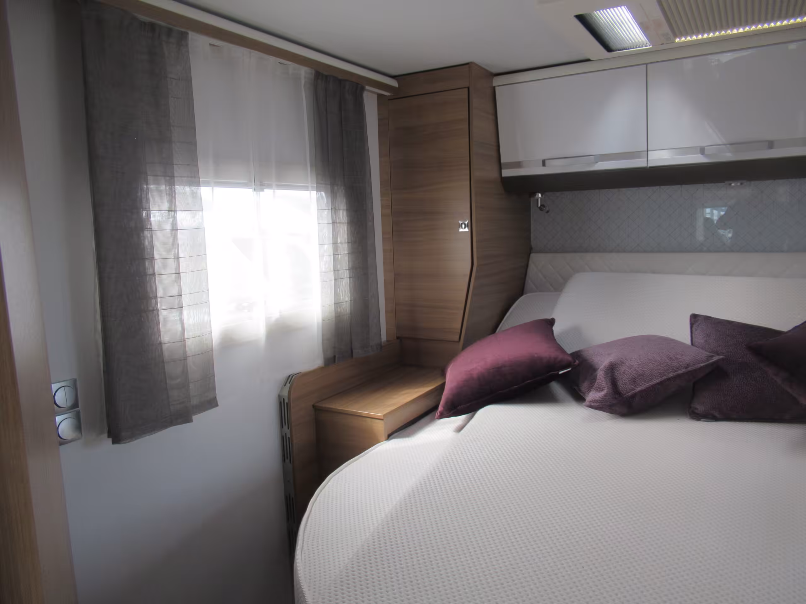 Adria Matrix 670 Supreme 35