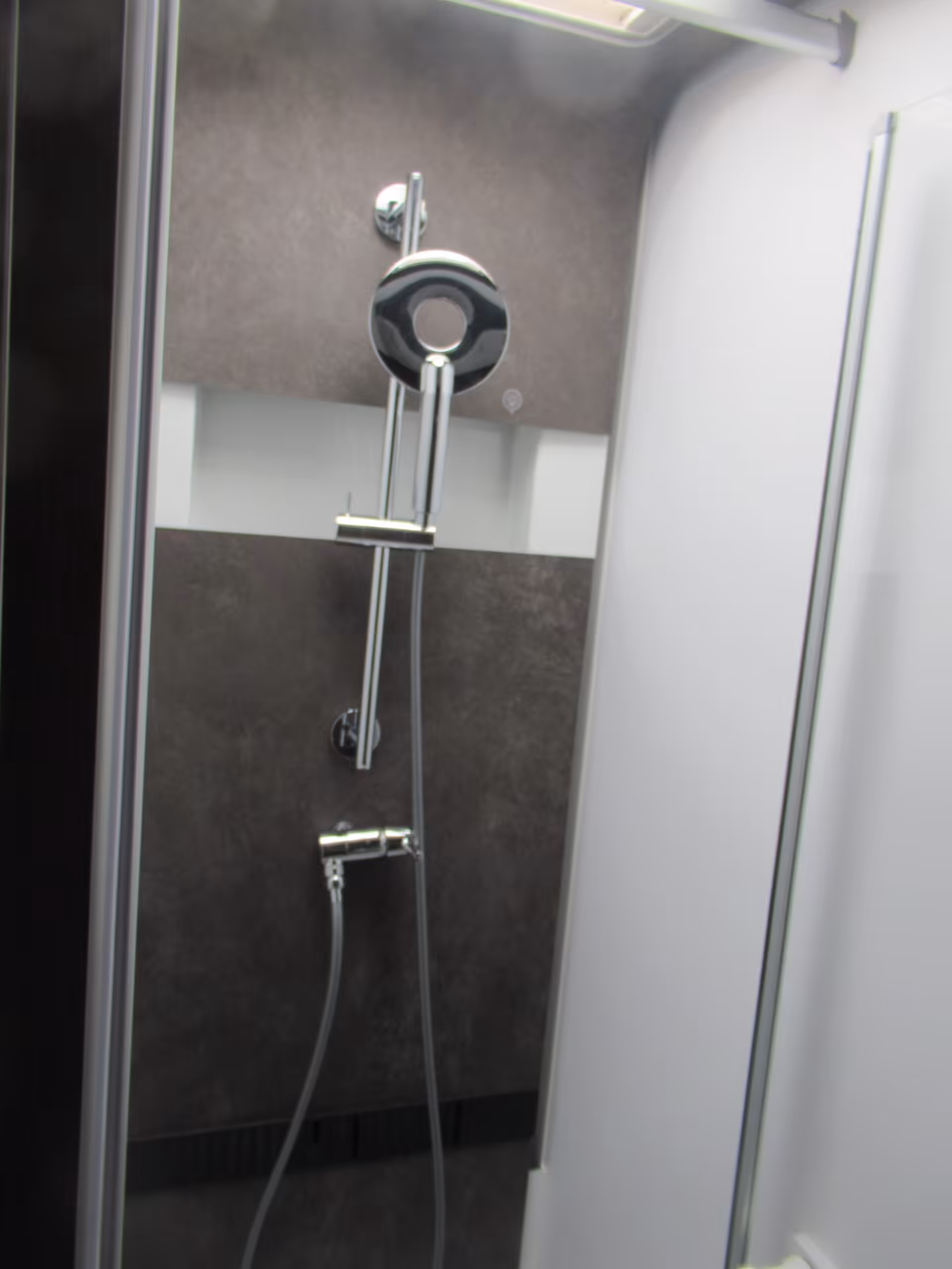 Adria Matrix Supreme 670 DL G 34