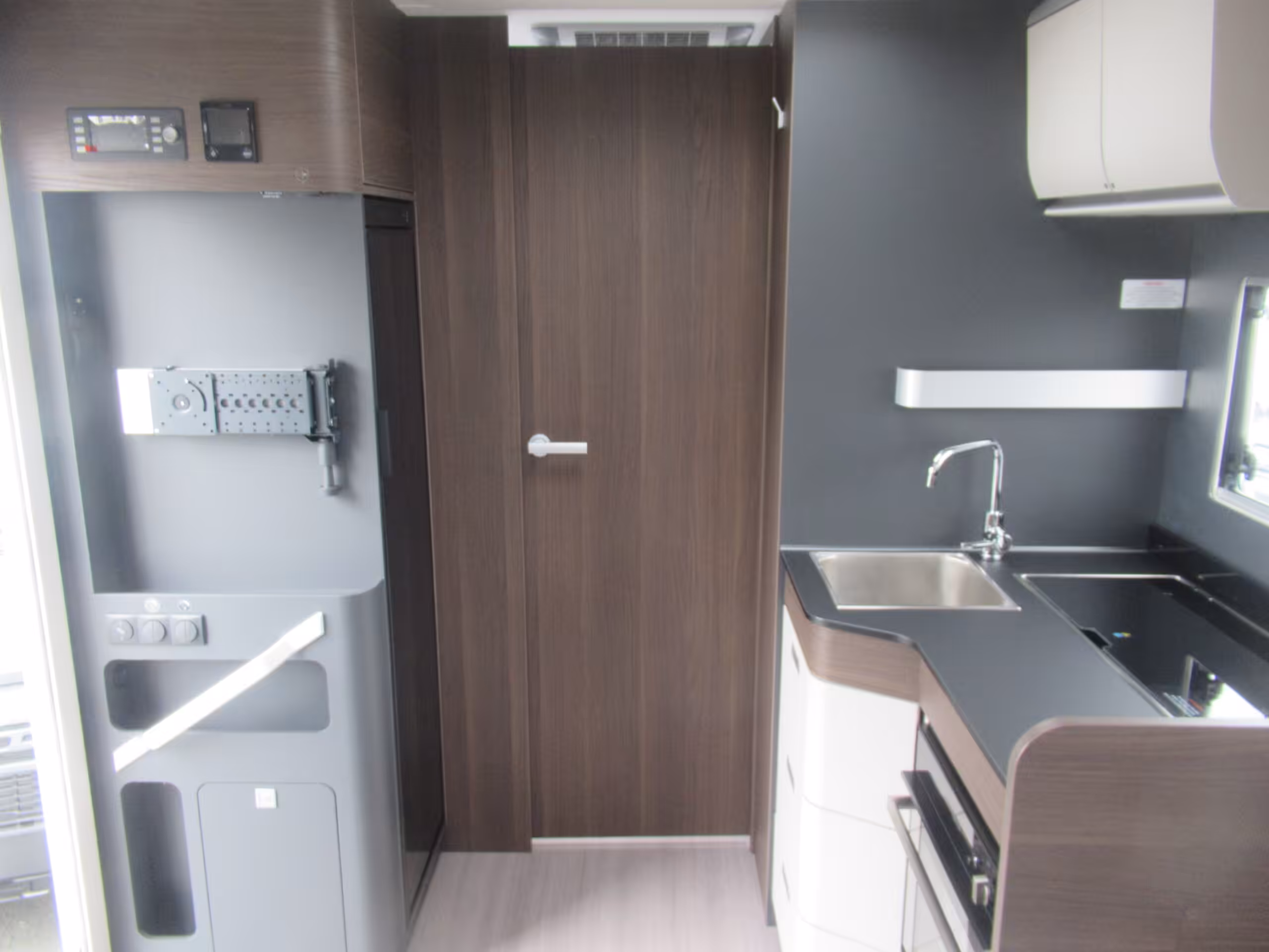 Adria Matrix Supreme 670 DL G 38