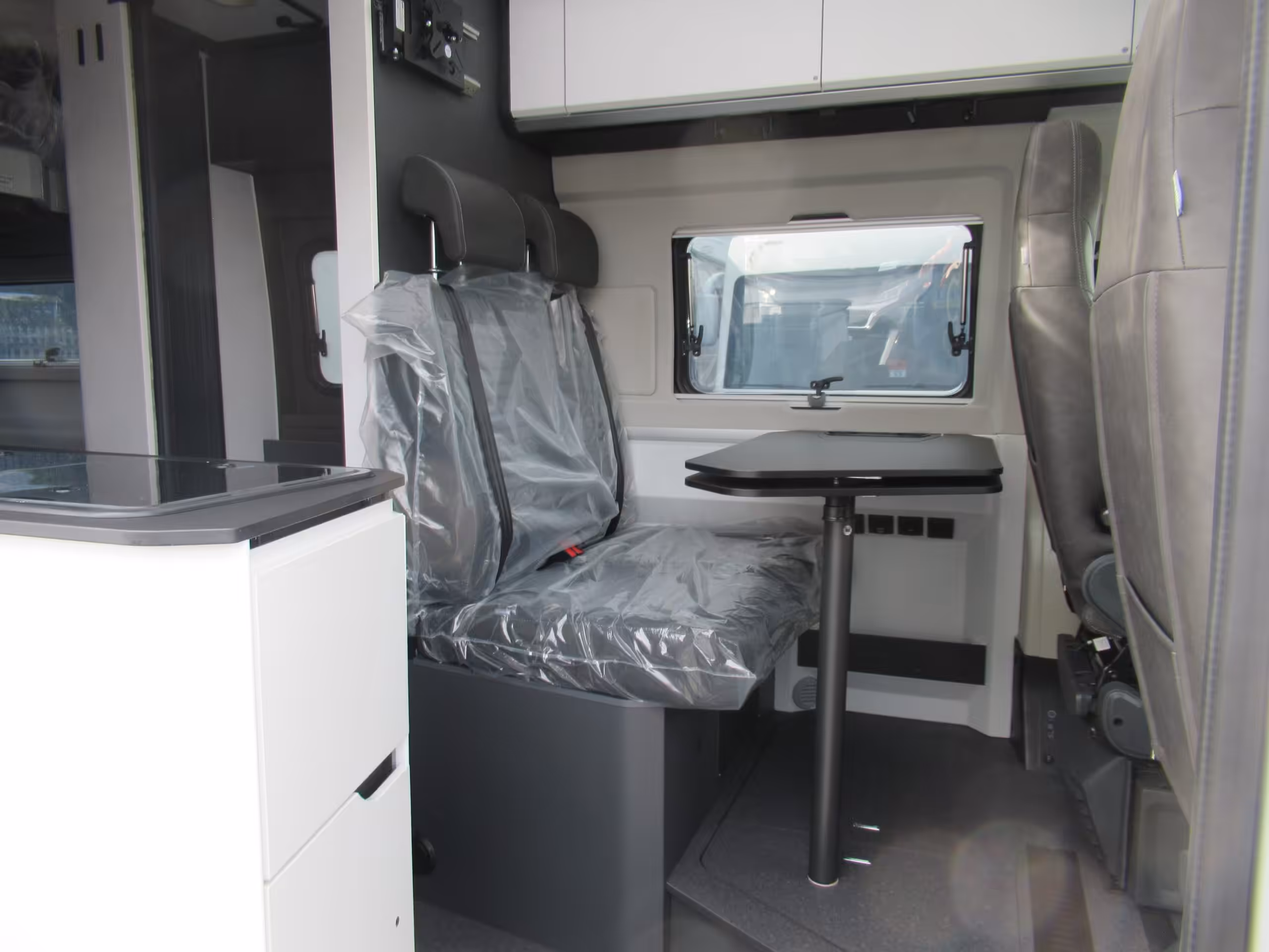 Adria Twin Supreme 640 SGX EX Grey 16