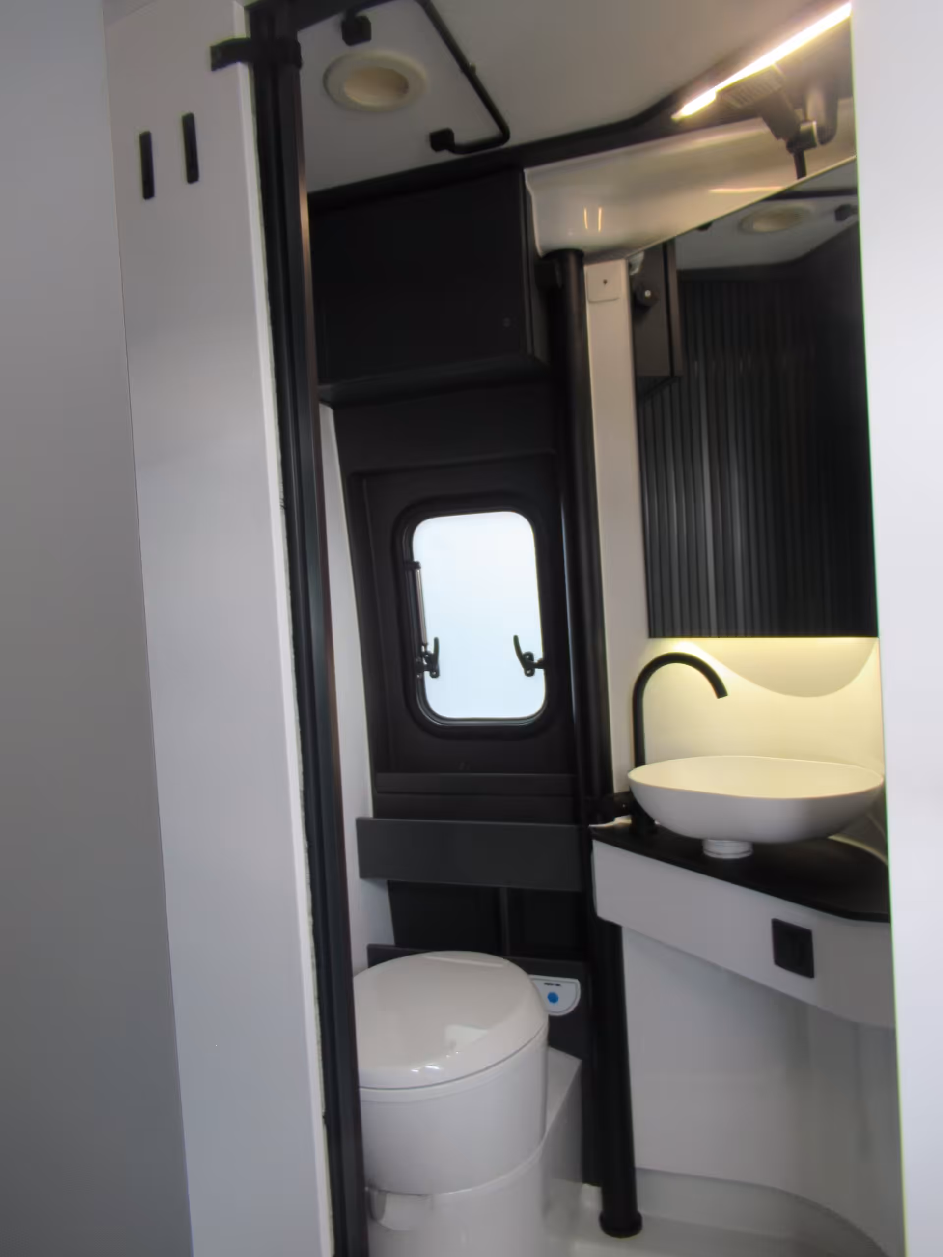 Adria Twin Supreme 640 SGX EX Grey 20