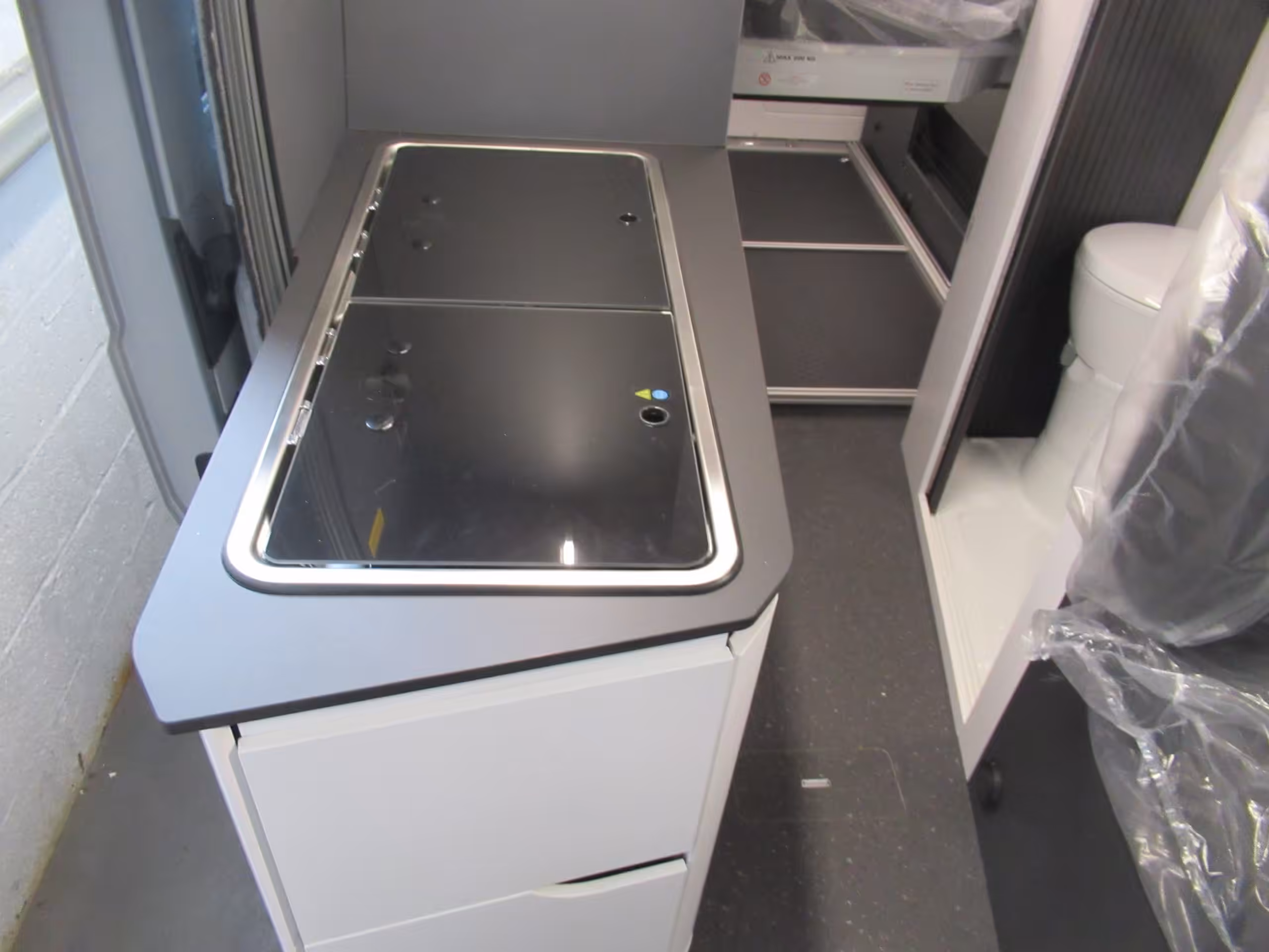 Adria Twin Supreme 640 SGX EX Grey 29