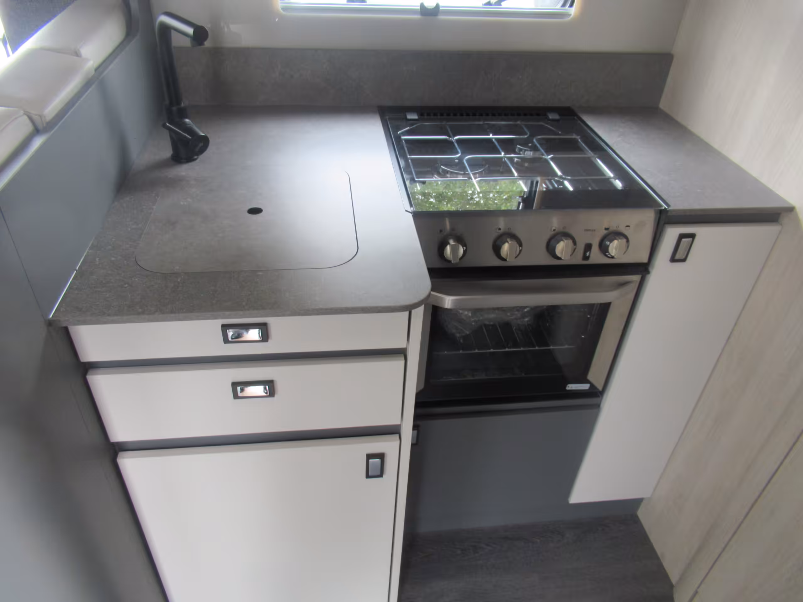 Auto Trail F Line F60 2026 21