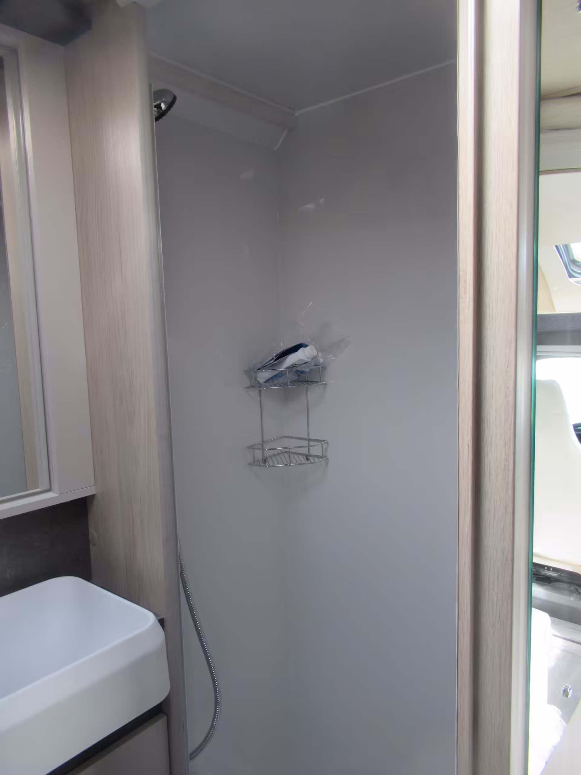 Auto Trail F Line F74 32