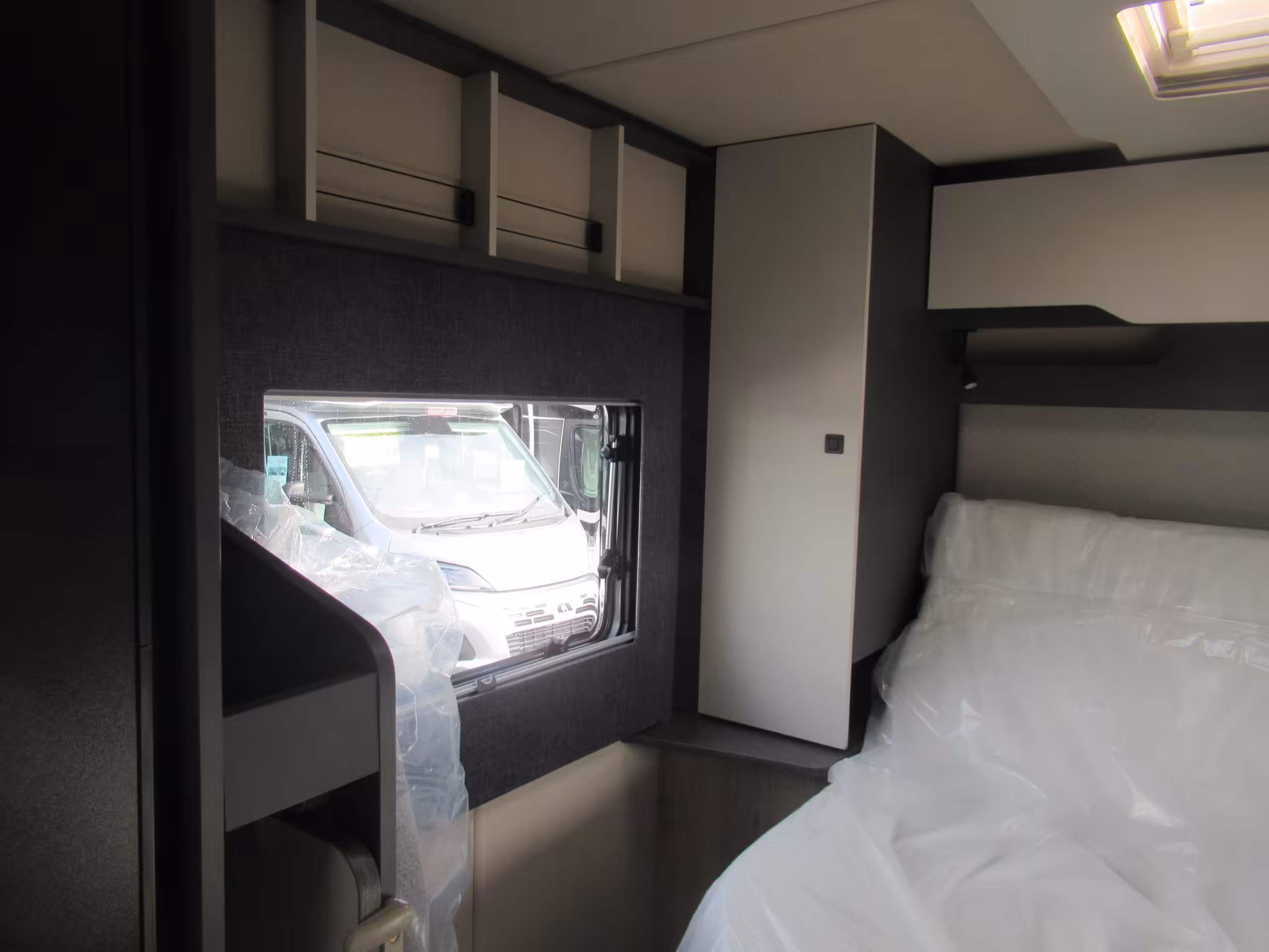 Auto Trail F Line F74 34