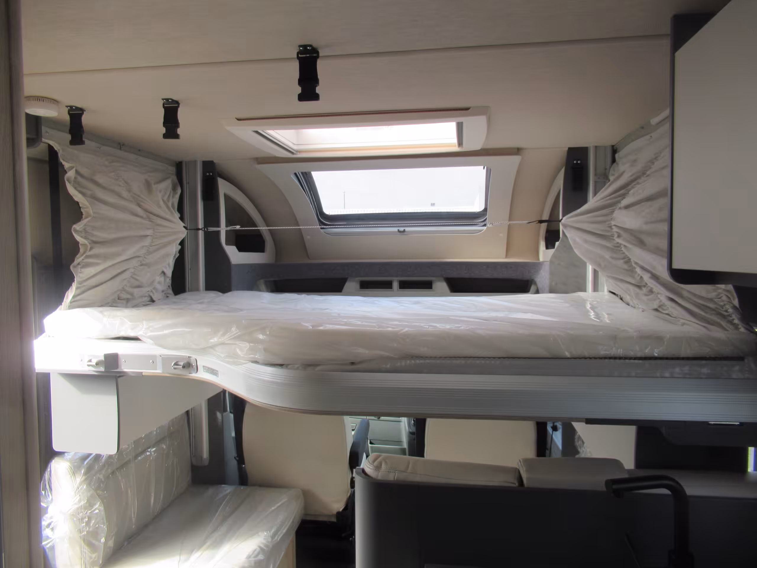 Auto Trail F Line F74 38