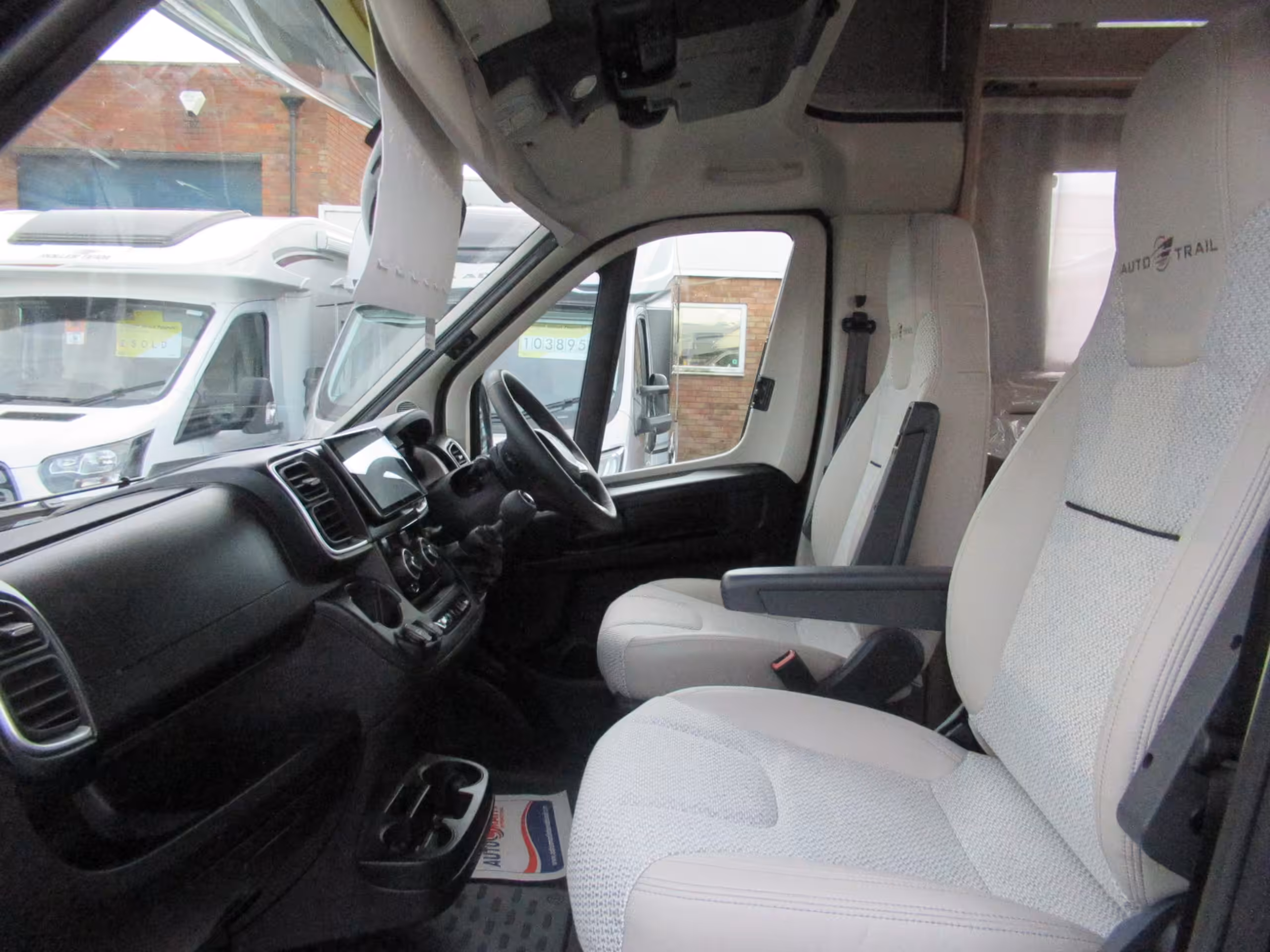 Auto Trail Imala 736 17