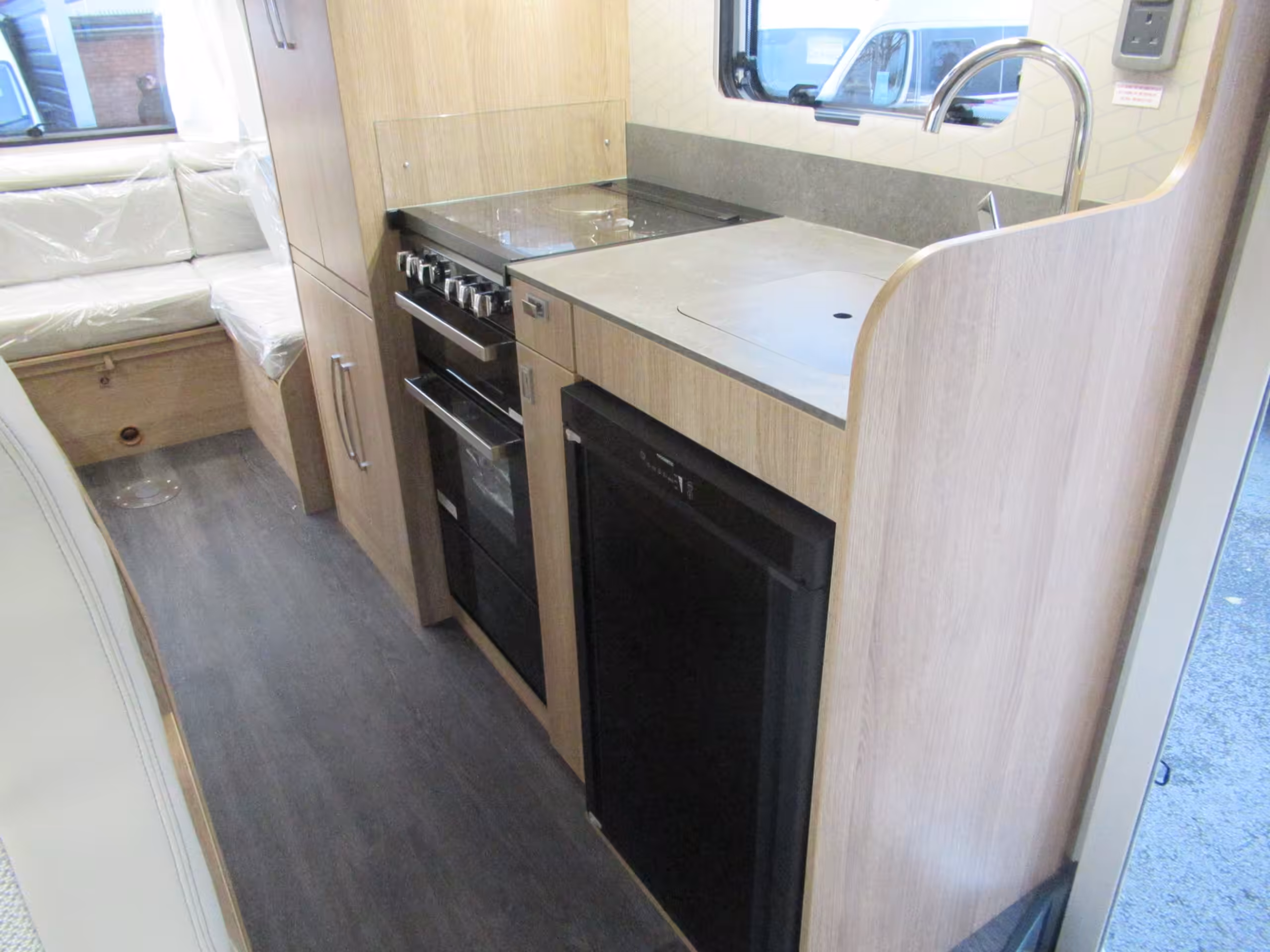 Auto Trail Imala 736 35