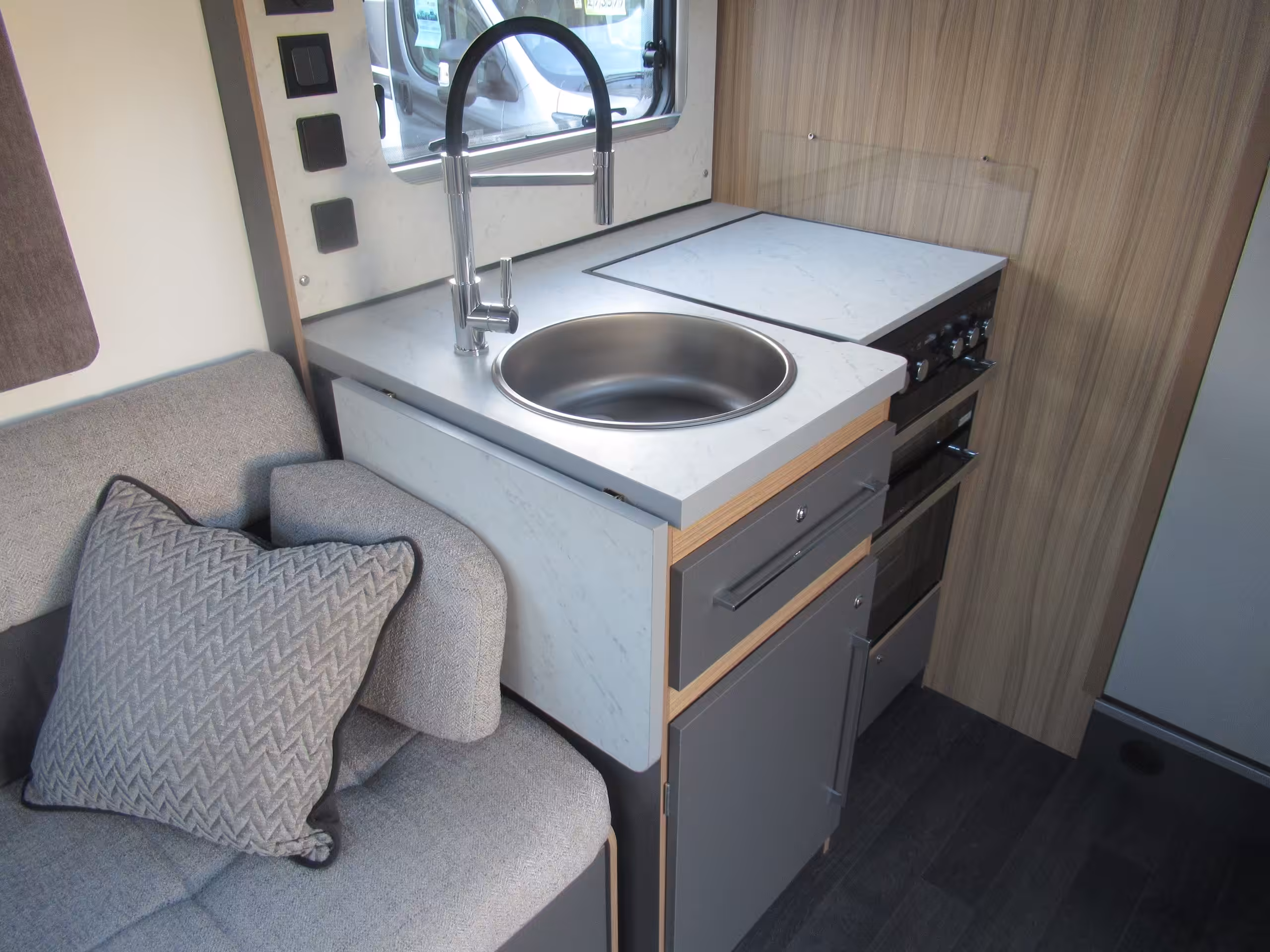 Bailey Adamo 60 2 26