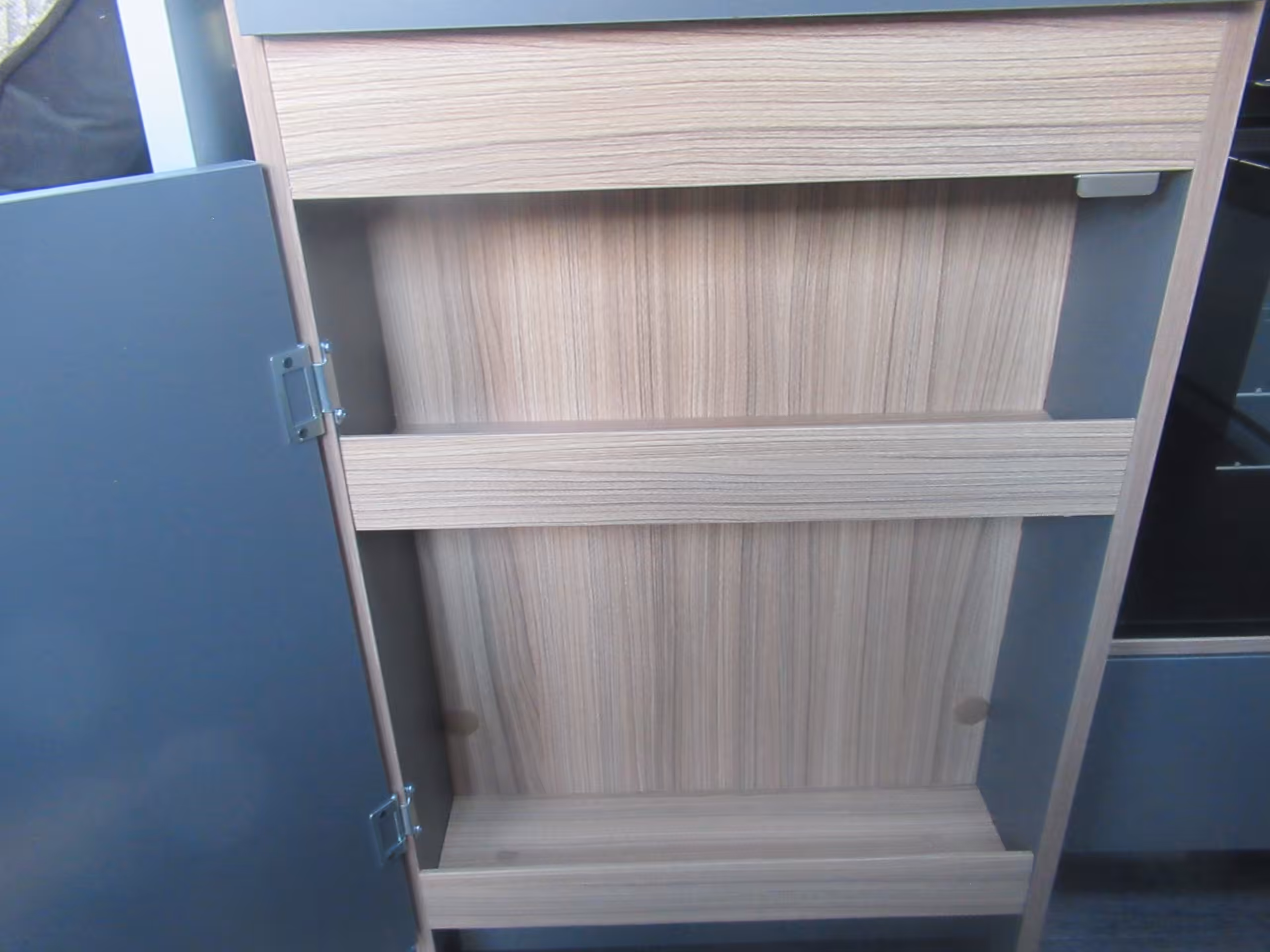 Bailey Adamo 60 2 40