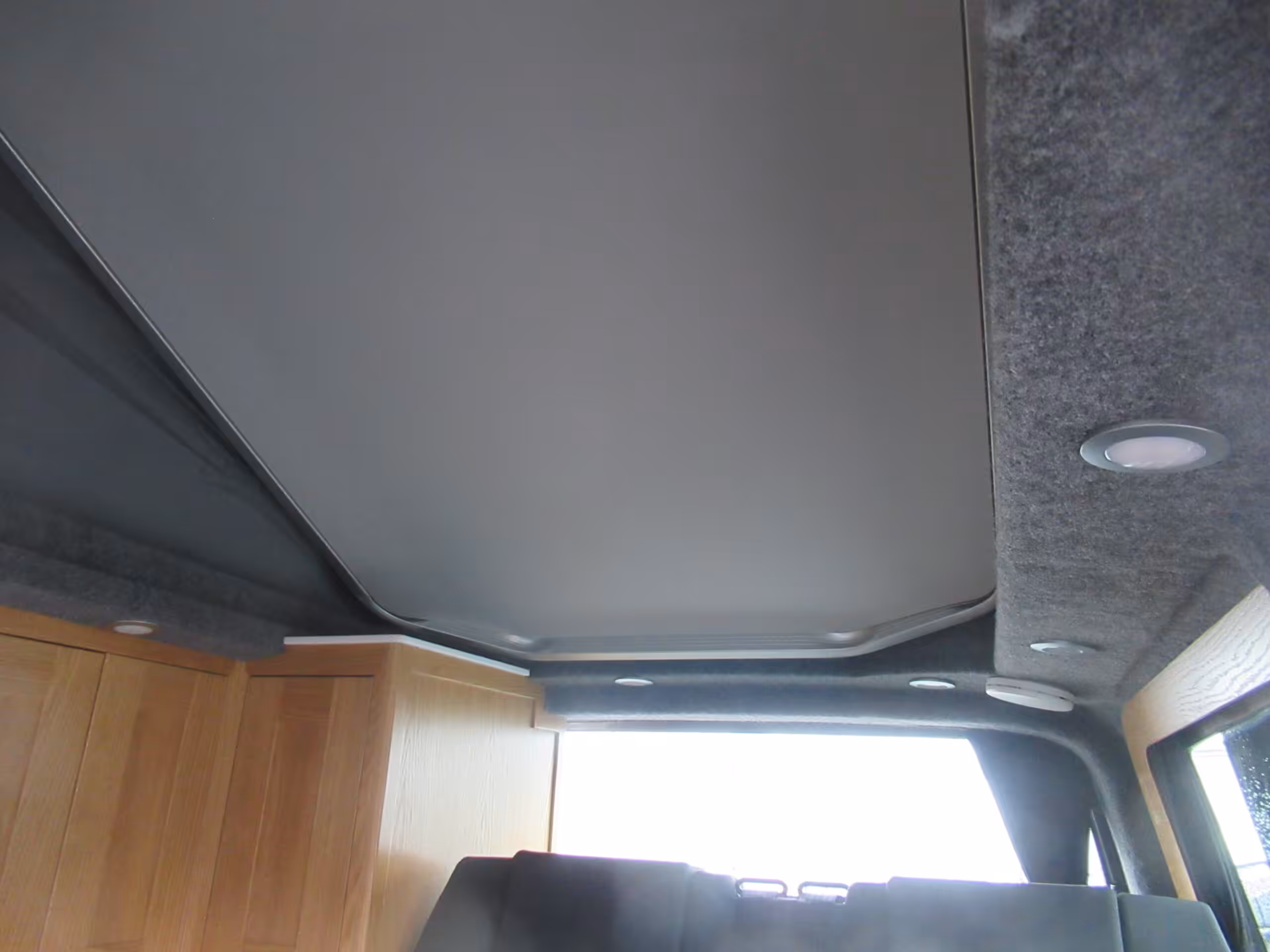 VW Transporter Columbus S 24